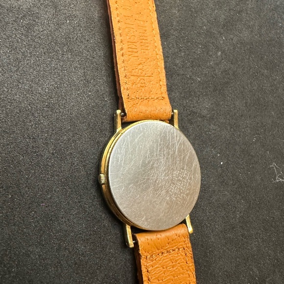 Lasalle women’s Watch by Seiko. Incredible condition. New battery and strap. - Picture 5 of 5